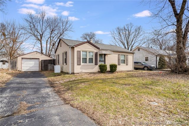 34 Louise Street, Jeffersonville, IN 47130