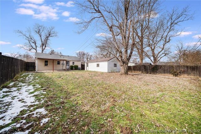 34 Louise Street, Jeffersonville, IN 47130