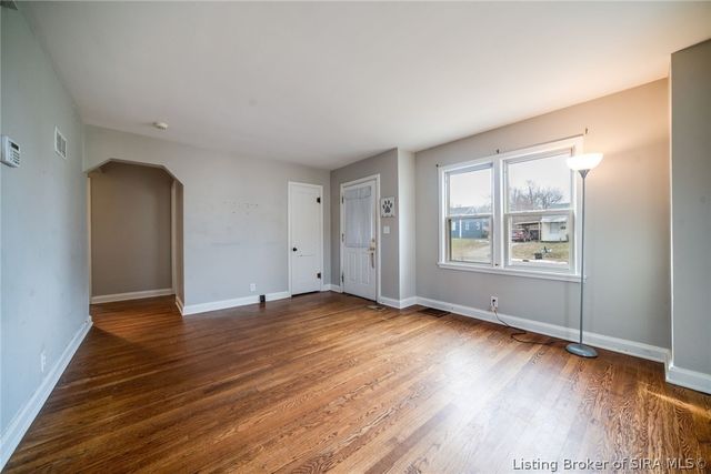 34 Louise Street, Jeffersonville, IN 47130