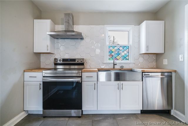 34 Louise Street, Jeffersonville, IN 47130