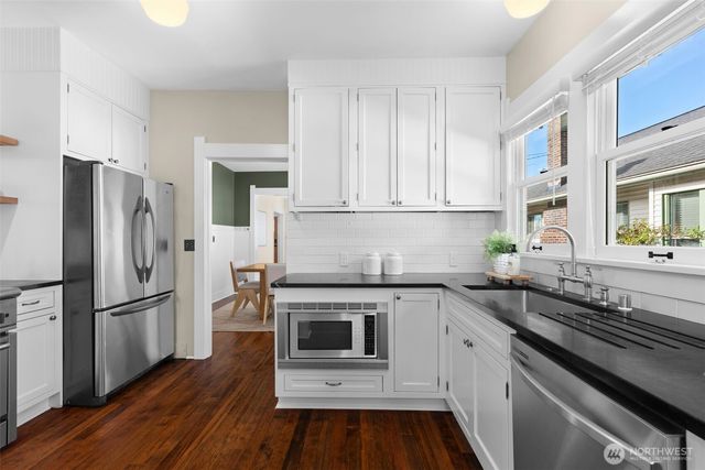 4806 1st Avenue NW, Seattle, WA 98107