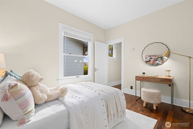 4806 1st Avenue NW, Seattle, WA 98107