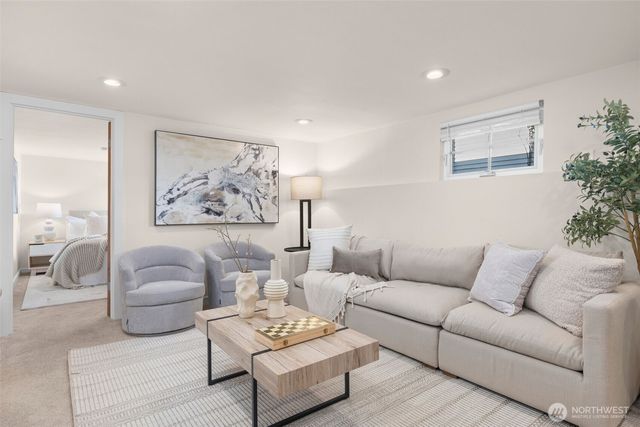 4806 1st Avenue NW, Seattle, WA 98107