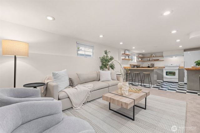 4806 1st Avenue NW, Seattle, WA 98107