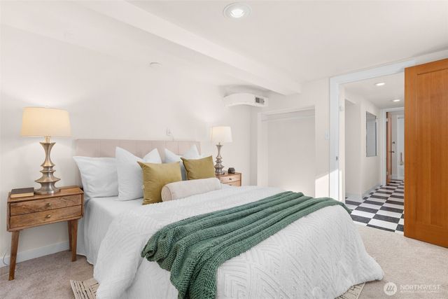 4806 1st Avenue NW, Seattle, WA 98107