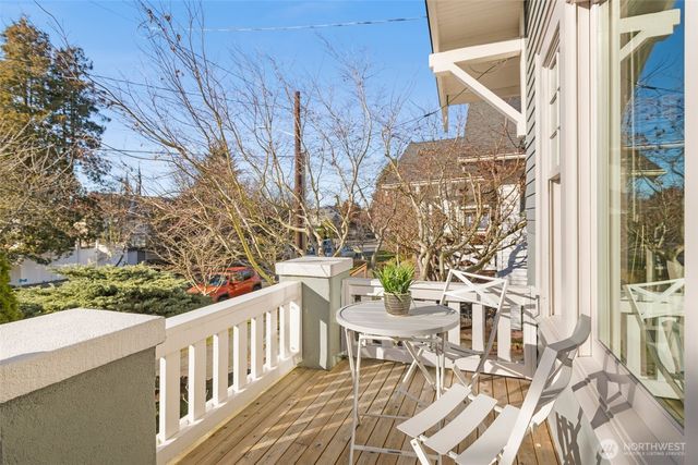 4806 1st Avenue NW, Seattle, WA 98107