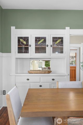 4806 1st Avenue NW, Seattle, WA 98107