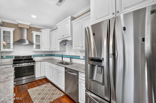 392 Shackleford Drive, Wilmington, NC 28411