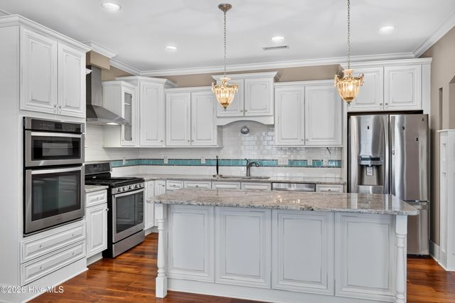 392 Shackleford Drive, Wilmington, NC 28411