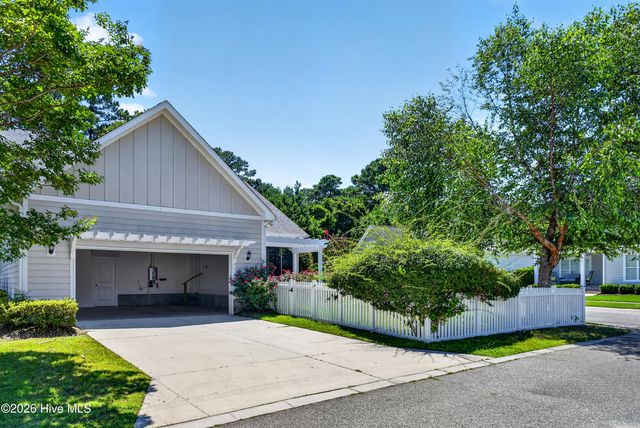 392 Shackleford Drive, Wilmington, NC 28411