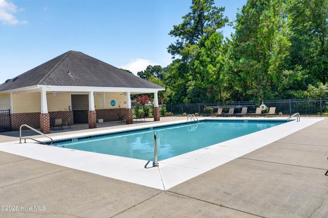 392 Shackleford Drive, Wilmington, NC 28411