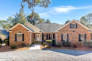 151 Longleaf Drive, West End, NC 27376