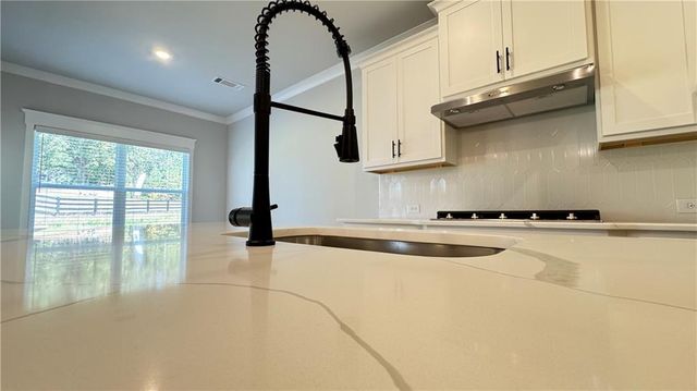 5401 Bancroft Lane, Gainesville, GA 30507