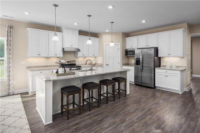 215 Roberta LOOP, Moyock, NC 27958