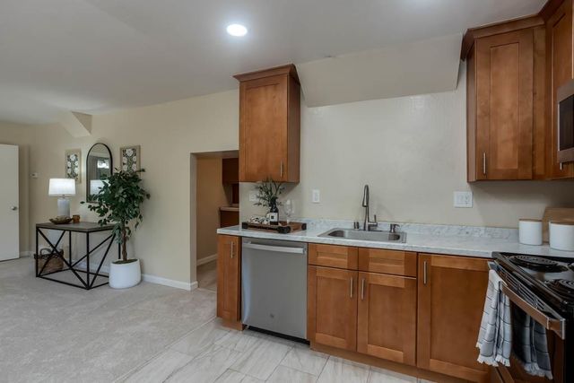 2273 Beckham Way, Hayward, CA 94541