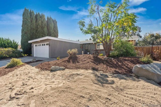 8347 Carlton Oaks Dr., Santee, CA 92071