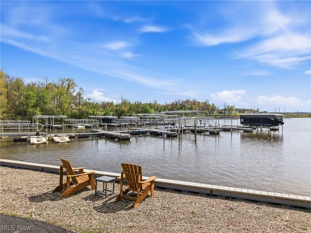 506 Milton Commons Boulevard, Lake Milton, OH 44429