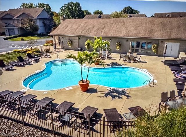 506 Milton Commons Boulevard, Lake Milton, OH 44429