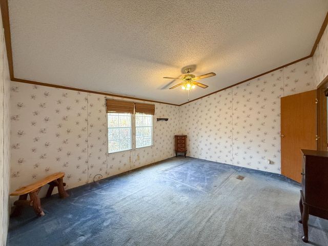 127 KAOLIN SPRING LN, Greenville, VA 24440