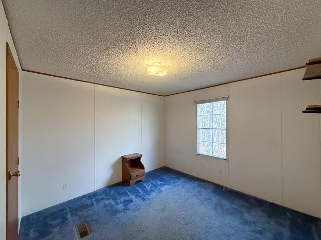 127 KAOLIN SPRING LN, Greenville, VA 24440