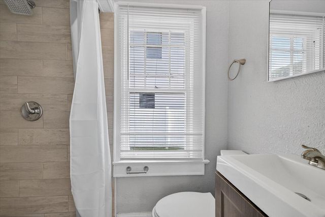 2208 N BOULEVARD, Tampa, FL 33602