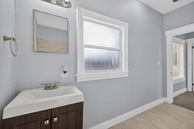 2208 N BOULEVARD, Tampa, FL 33602