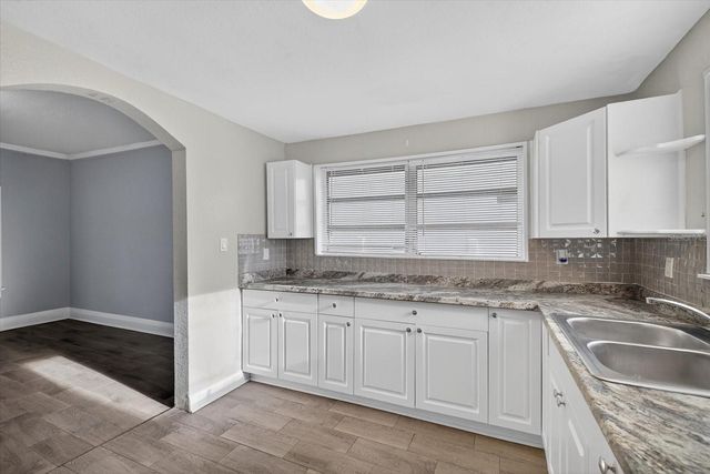 2208 N BOULEVARD, Tampa, FL 33602