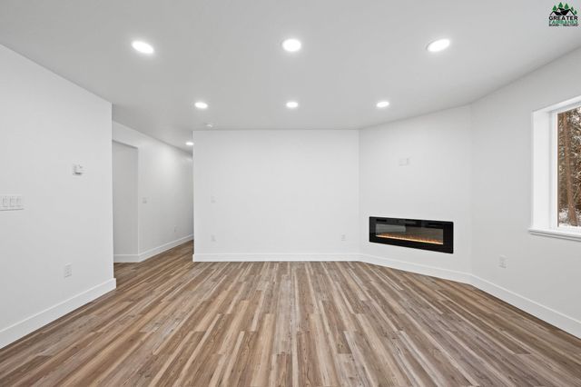 1511 SECLUDED DRIVE, North Pole, AK 99705