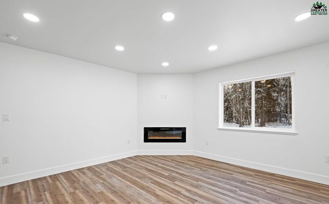 1511 SECLUDED DRIVE, North Pole, AK 99705