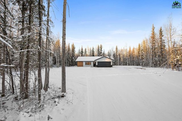 1511 SECLUDED DRIVE, North Pole, AK 99705