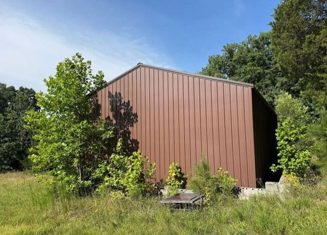 162 Tracy Rd, Hohenwald, TN 38462