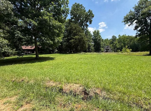 162 Tracy Rd, Hohenwald, TN 38462