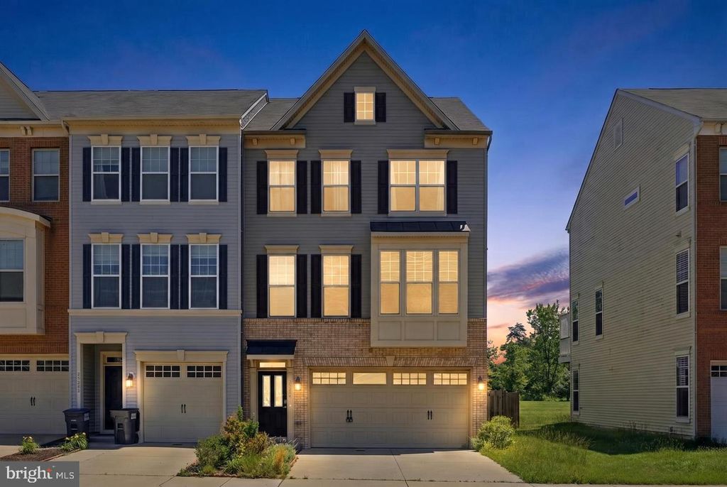 25284 ARROWROOT TER, Chantilly, VA 20152