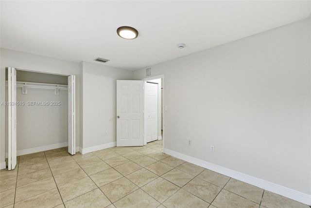 1977 NW 5th Pl 408, Miami, FL 33136