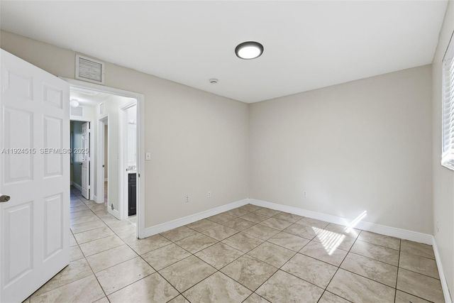 1977 NW 5th Pl 408, Miami, FL 33136