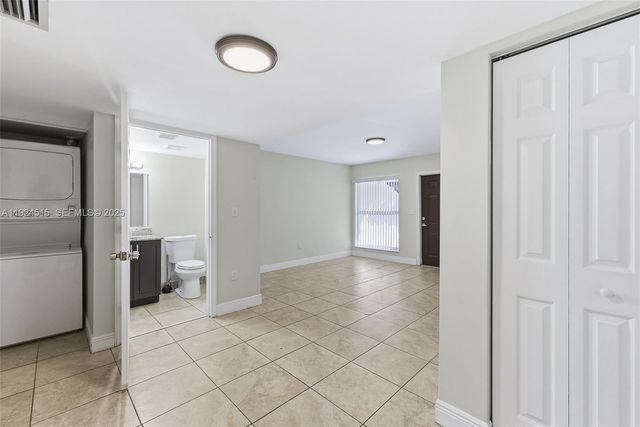 1977 NW 5th Pl 408, Miami, FL 33136