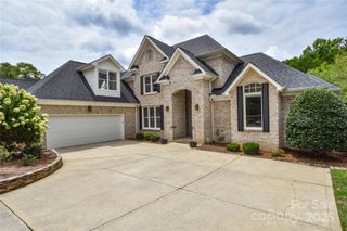 9221 Belle Pines Court, Sherrills Ford, NC 28673