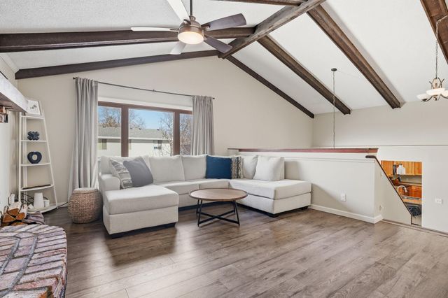 18224 23rd Avenue N, Plymouth, MN 55447