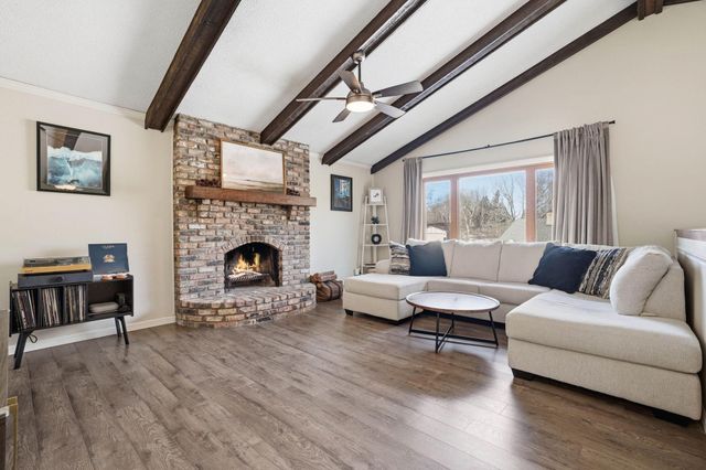 18224 23rd Avenue N, Plymouth, MN 55447