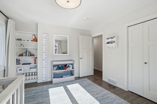 18224 23rd Avenue N, Plymouth, MN 55447