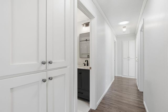 18224 23rd Avenue N, Plymouth, MN 55447