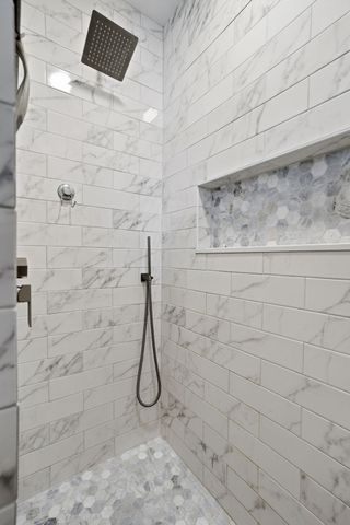 18224 23rd Avenue N, Plymouth, MN 55447