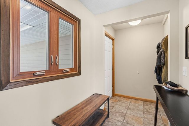 18224 23rd Avenue N, Plymouth, MN 55447