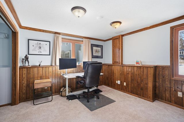 18224 23rd Avenue N, Plymouth, MN 55447