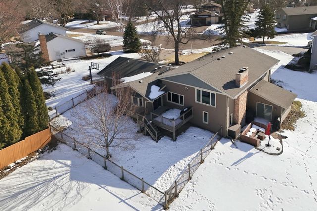 18224 23rd Avenue N, Plymouth, MN 55447