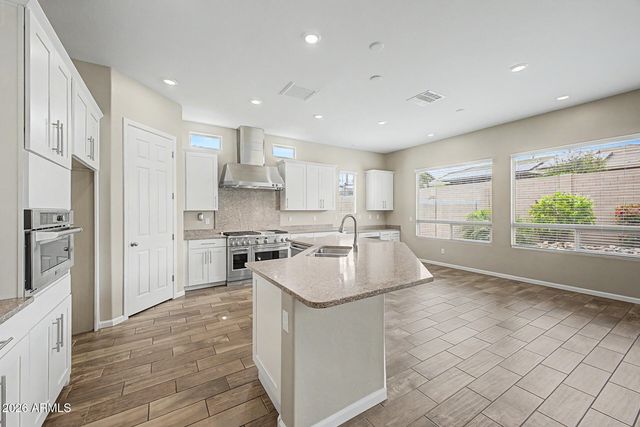 6618 W MADRE DEL ORO Drive, Phoenix, AZ 85083