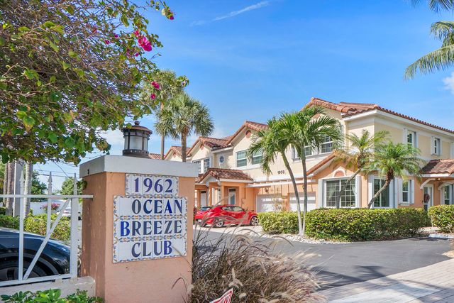 1950 Ne 7th St 105, Deerfield Beach, FL 33441