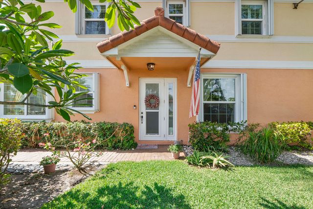 1950 Ne 7th St 105, Deerfield Beach, FL 33441