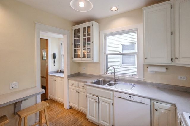 905 Colfax Street, Evanston, IL 60201