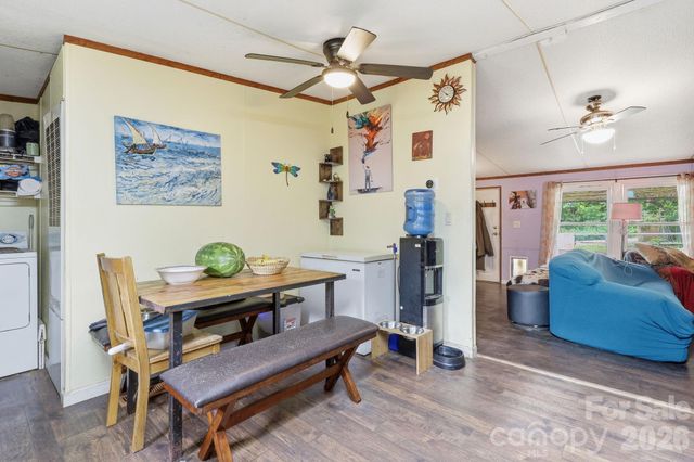 131 Vinewood Circle, Asheville, NC 28806